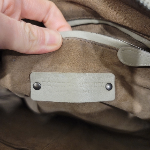 Bottega Veneta crossbody leather bag - Picture 7 of 9